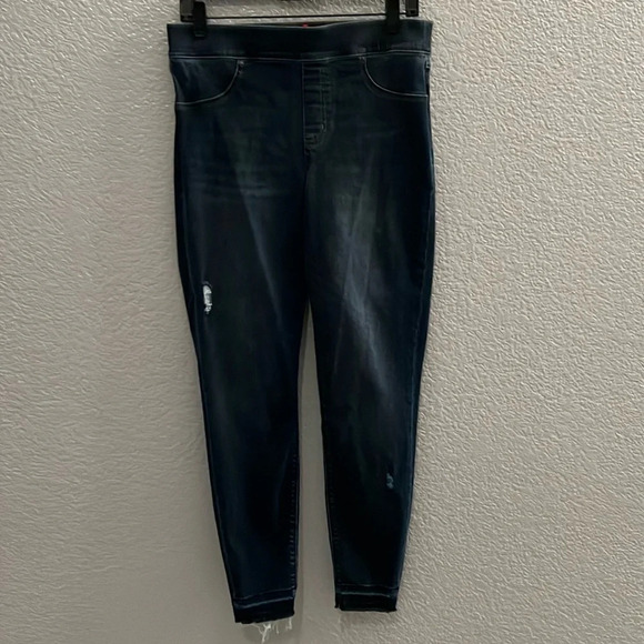 SPANX DISTRESSED SKINNY JEANS SIZE MEDIUM - Picture 2 of 8